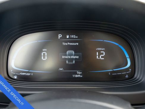 Certified 2023 Hyundai Venue SEL image 22