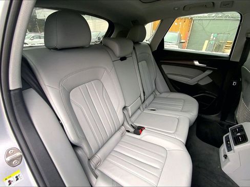 Used 2023 Audi Q5 2.0T Premium Plus w/ Premium Plus Package image 19