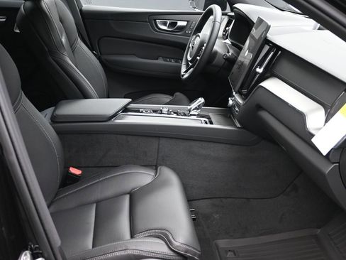 New 2026 Volvo XC60 T8 Ultra w/ Protection Package Premier AWD/4WD image 20