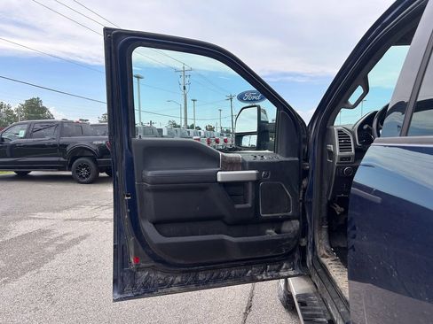 Used 2017 Ford F350 Lariat AWD/4WD image 12