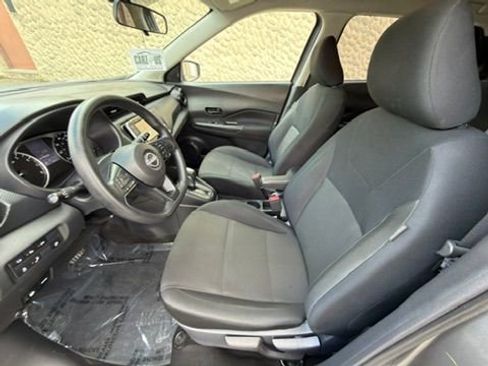 Used 2024 Nissan Kicks S FWD image 18