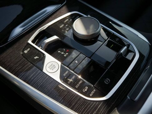 New 2026 BMW X7 xDrive40i w/ M Sport Package image 12