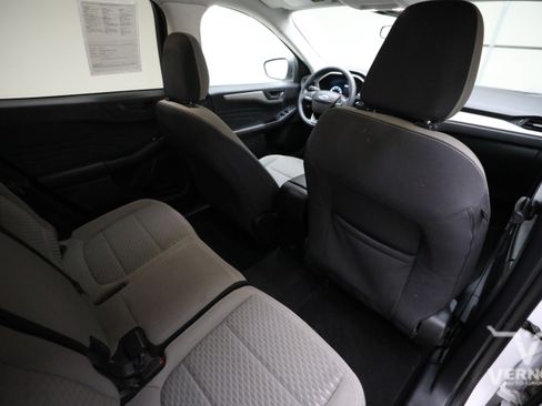 Used 2022 Ford Escape SE FWD image 12