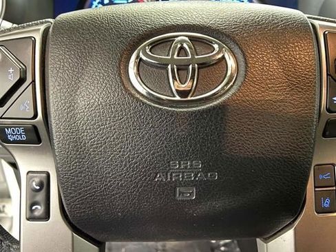 Used 2022 Toyota Tacoma SR5 image 12