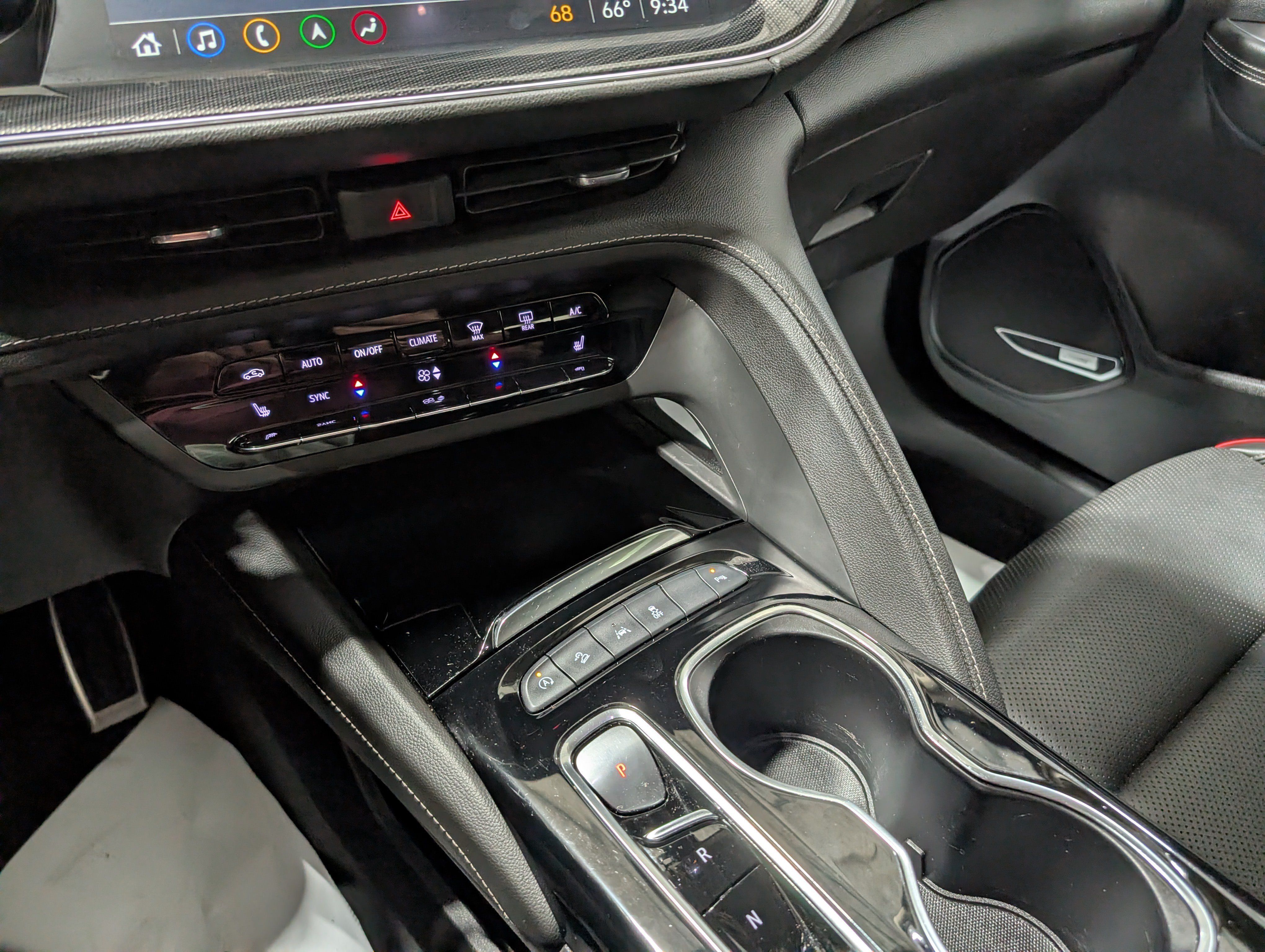 Used 2023 Buick Envision Essence w/ Technology Package I AWD/4WD image 23