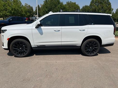 Certified 2024 Cadillac Escalade Sport Platinum w/ LPO, ONYX Package AWD/4WD image 2
