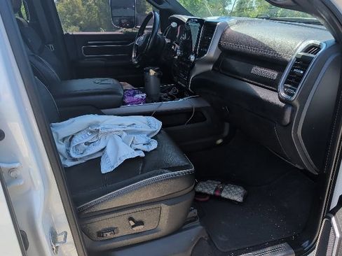 Used 2022 RAM 2500 Laramie AWD/4WD image 11