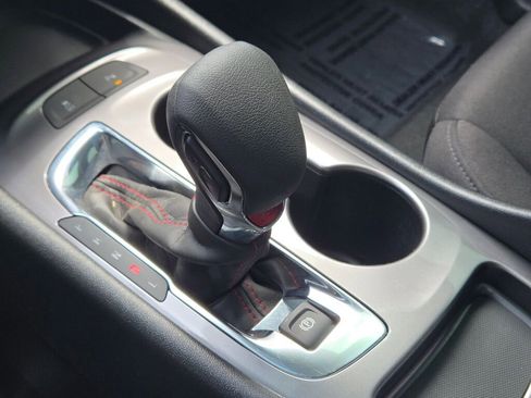 Used 2025 Chevrolet Malibu RS FWD image 21