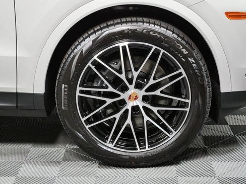 New 2026 Porsche Cayenne Coupe AWD/4WD image 40