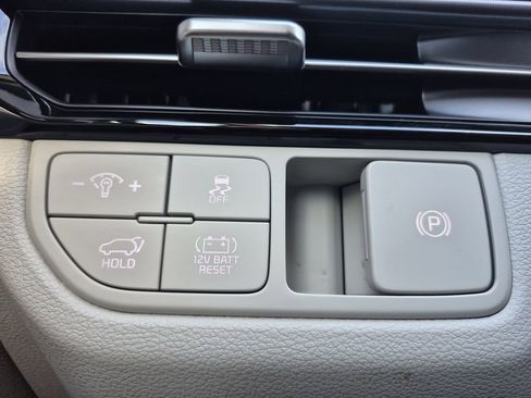 New 2026 Kia Sportage EX image 25