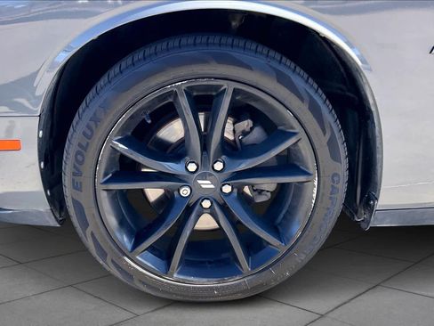 Used 2018 Dodge Challenger R/T Plus image 9