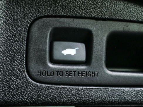 Used 2022 Honda CR-V Touring image 33