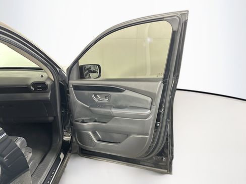 Used 2025 Honda Pilot EX-L image 34