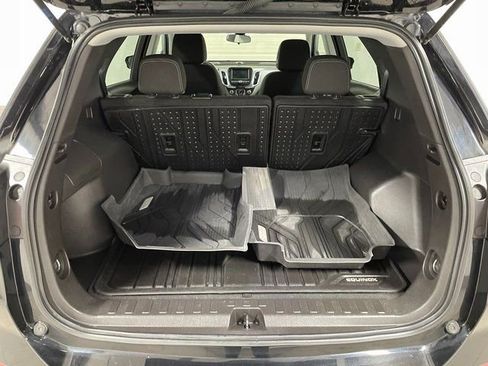 Used 2024 Chevrolet Equinox LS w/ LS Convenience Package image 24