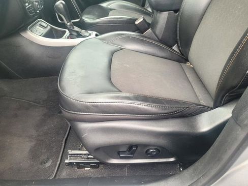 Used 2020 Jeep Compass Latitude w/ Popular Equipment Group image 17