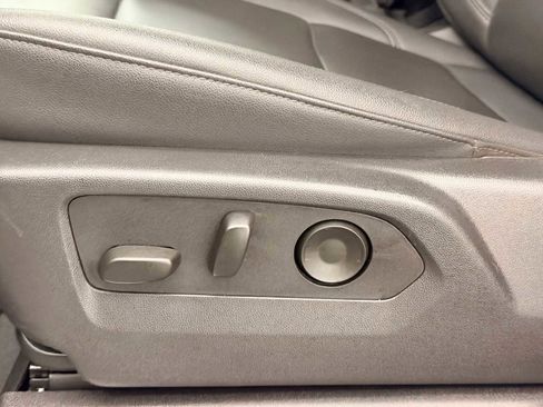 Used 2025 GMC Sierra 3500 SLT w/ X31 Off-Road Package image 20