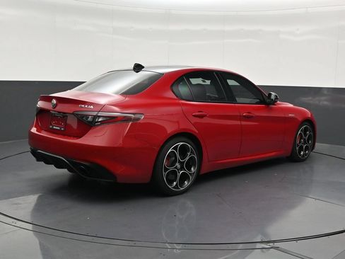 Used 2025 Alfa Romeo Giulia w/ Veloce Package Rwd image 5