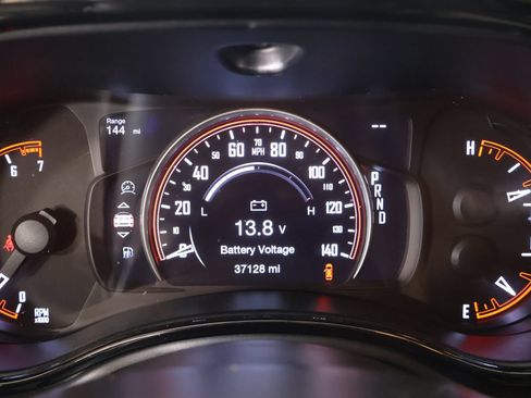 Used 2022 Dodge Durango SXT w/ Anodized Platinum Package AWD/4WD image 4