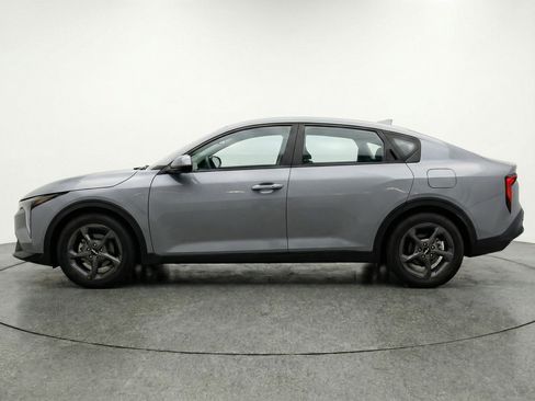 Used 2025 Kia K4 LXS image 5