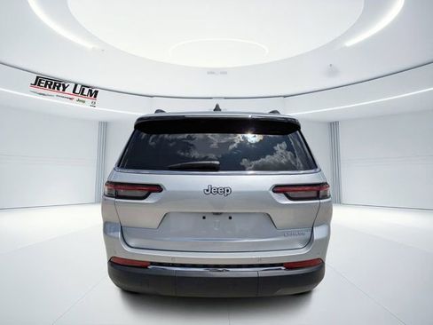New 2026 Jeep Grand Cherokee L 2WD image 4