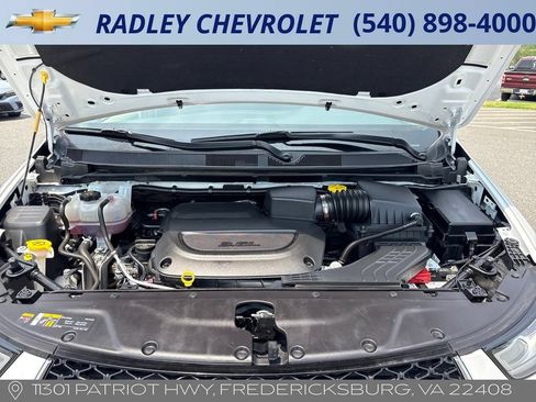 Used 2024 Chrysler Pacifica Touring-L FWD image 15