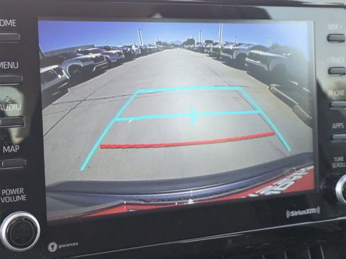 Used 2022 Toyota Corolla LE image 27