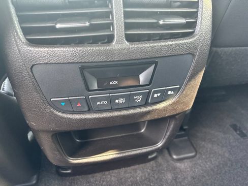 Used 2016 Acura MDX SH-AWD image 16