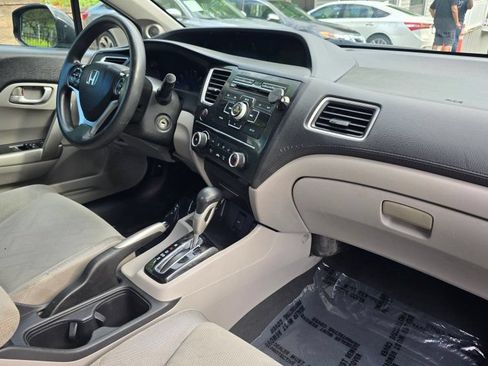 Used 2013 Honda Civic LX image 13