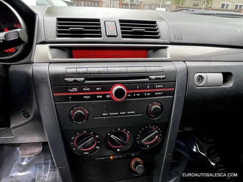 Used 2004 MAZDA MAZDA3 s image 19