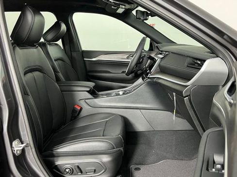 New 2026 Jeep Grand Cherokee L Limited image 35