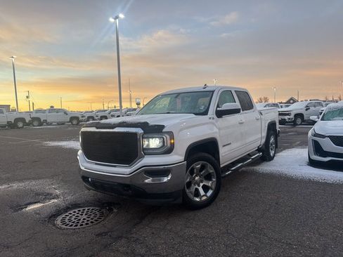Certified 2018 GMC Sierra 1500 SLE w/ Suspension Package, Off-Road image 1