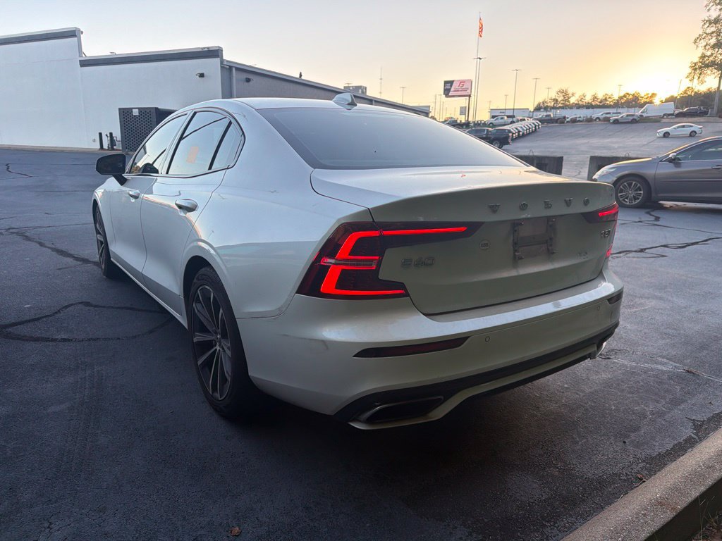 Used 2021 Volvo S60 T5 Momentum AWD/4WD image 5