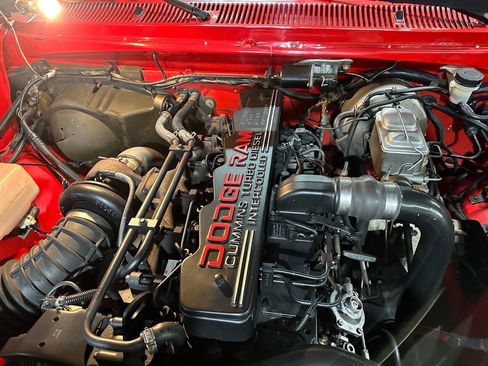 Used 1993 Dodge D/W Truck 250 image 34