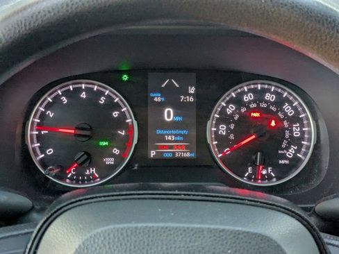 Used 2021 Toyota RAV4 XLE image 3