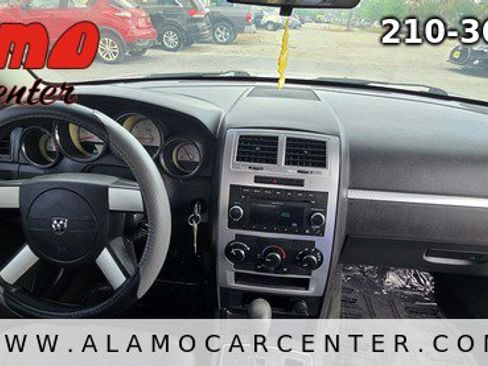 Used 2010 Dodge Charger SE image 17