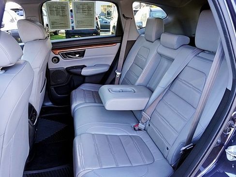 Used 2018 Honda CR-V Touring image 17