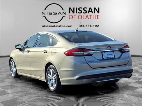 Used 2018 Ford Fusion S image 3