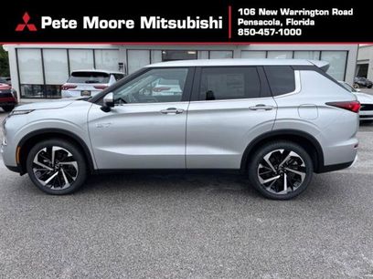 New 2025 Mitsubishi Outlander SE