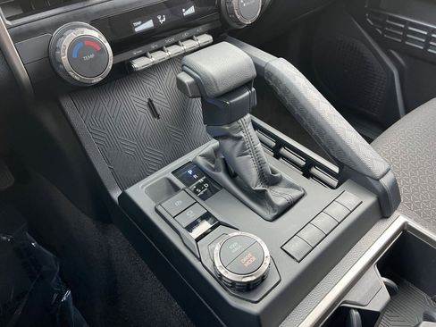 Used 2025 Toyota 4Runner SR5 image 41