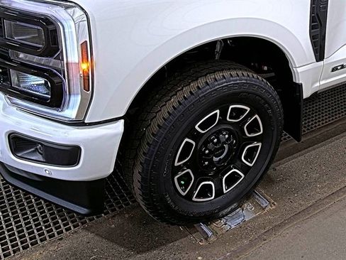 Used 2026 Ford F350 Platinum AWD/4WD image 10