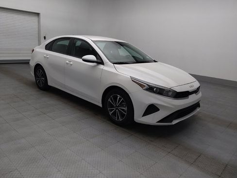 Used 2023 Kia Forte LXS FWD image 11