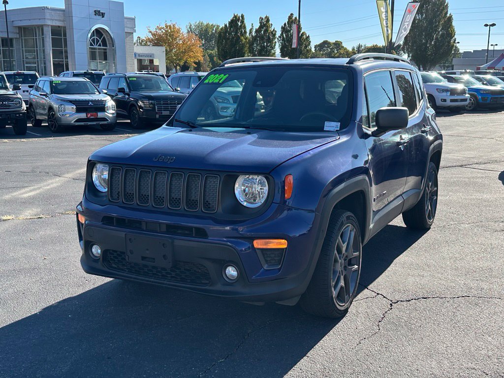Used 2021 Jeep Renegade Latitude AWD/4WD image 6