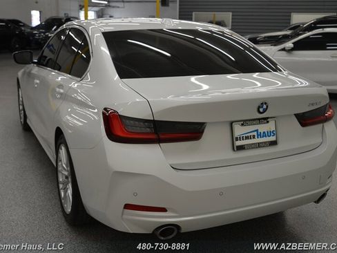 Used 2024 BMW 330i Sedan w/ Convenience Package RWD image 10