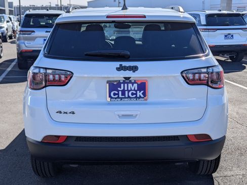 New 2026 Jeep Compass Latitude image 3