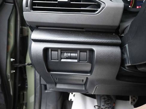 Used 2024 Subaru Crosstrek 2.5i Sport AWD/4WD image 9