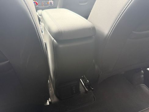 Used 2025 Buick Encore GX Preferred image 24