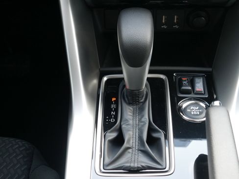 New 2025 Mitsubishi Eclipse Cross LE image 20