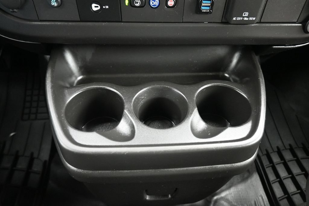 Used 2025 Chevrolet Express 2500 RWD image 20