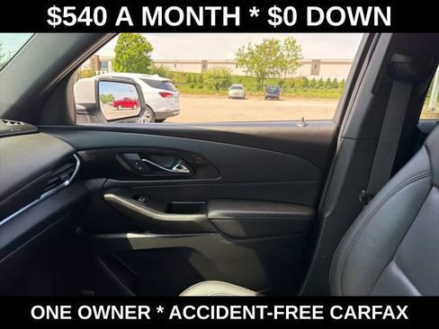 Used 2023 Chevrolet Traverse RS AWD/4WD image 23