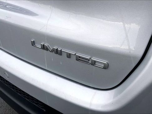 Used 2025 Jeep Compass Limited AWD/4WD image 34